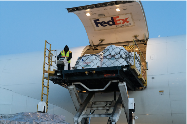  FedEx Extends Support and Donates Second Charter Flight to Deliver Critical Aid to India