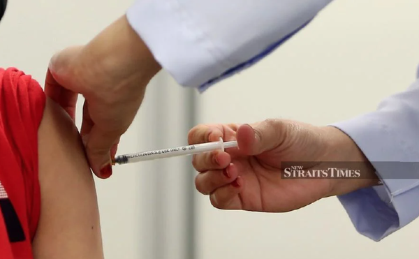 Government mulls 'opt-out' alternative for COVID-19 vaccine