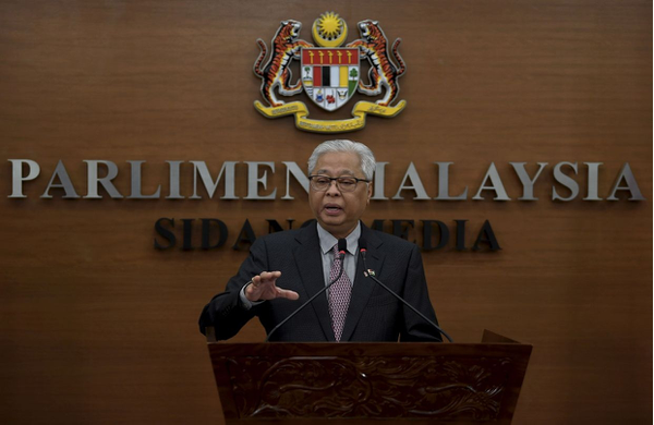 Malaysians pay half for quarantine