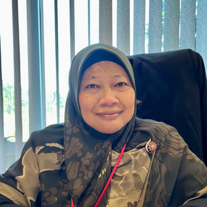 Dr Izzuna Mudla Mohamed Ghazali (Head of Malaysian Health Technology Assessment Section (MaHTAS), Medical Development Division at Ministry of Health Malaysia)